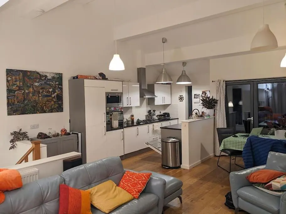 Spacious Hilltop Home Above Hebden Bridge 0*,  Storbritannien